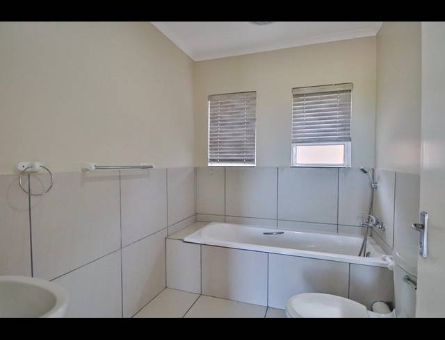 2 BEDROOM SIMPLEX FOR SALE IN SEA PARK